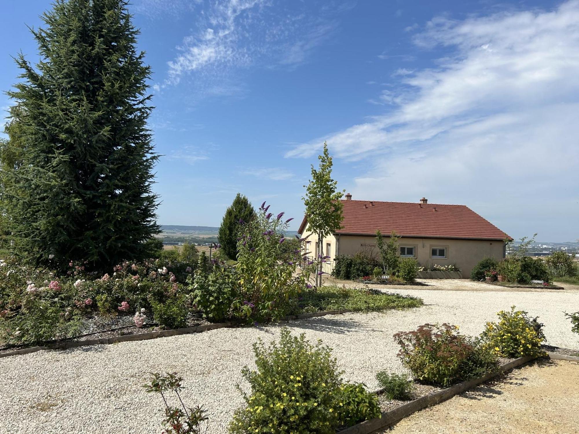 Le Charme Villa Cernay-les-Reims Eksteriør bilde